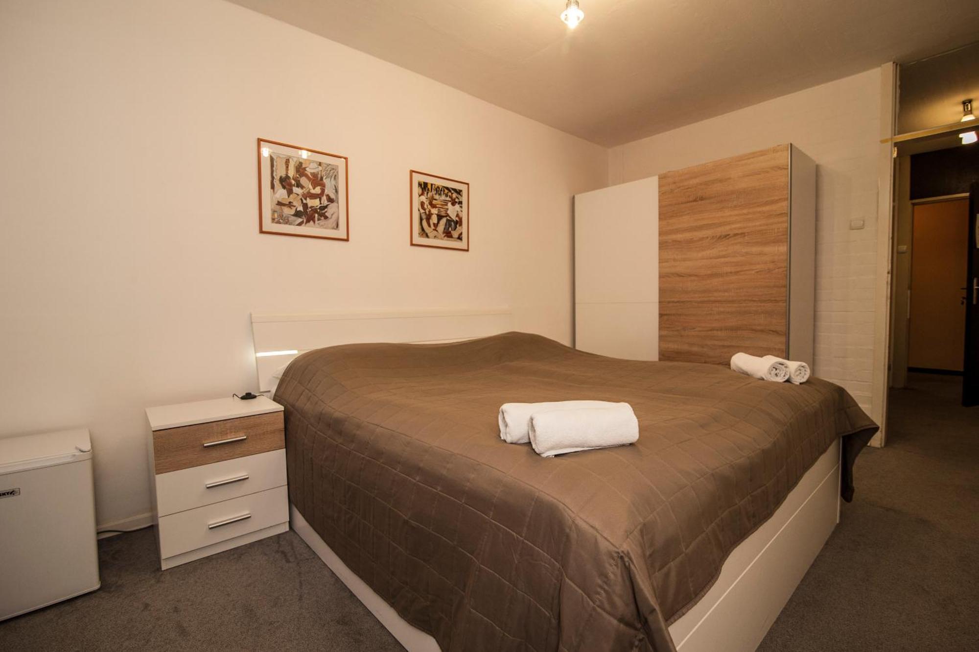 Hotel Faraon Celje Room photo